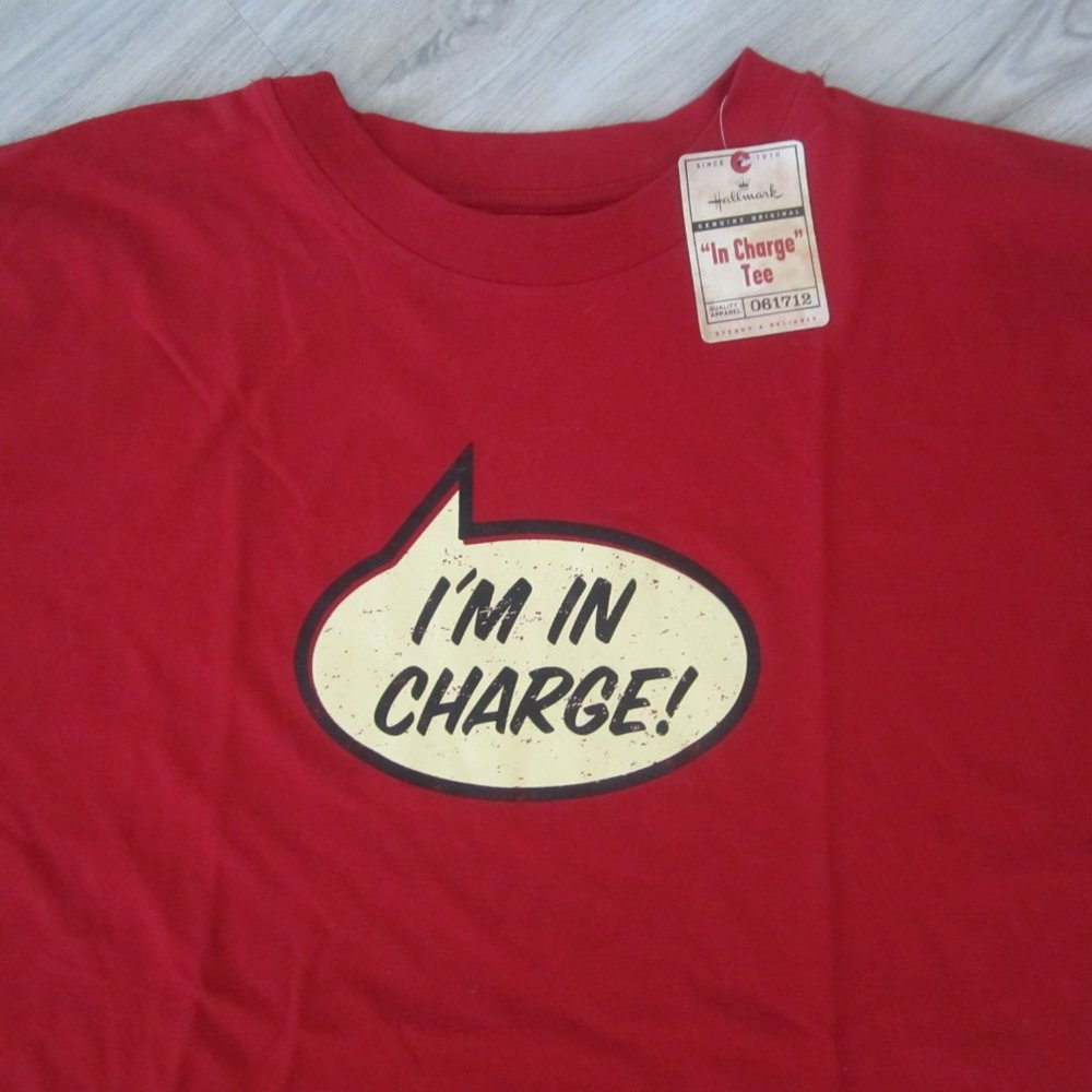 NWT - HALLMARK - SZ XL -Red T-shirt "I'm In Charge - Picture 2 of 4